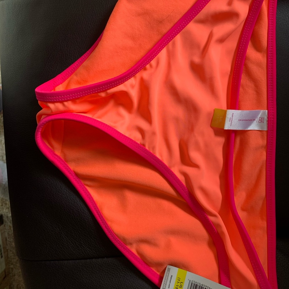 Bikini bottoms